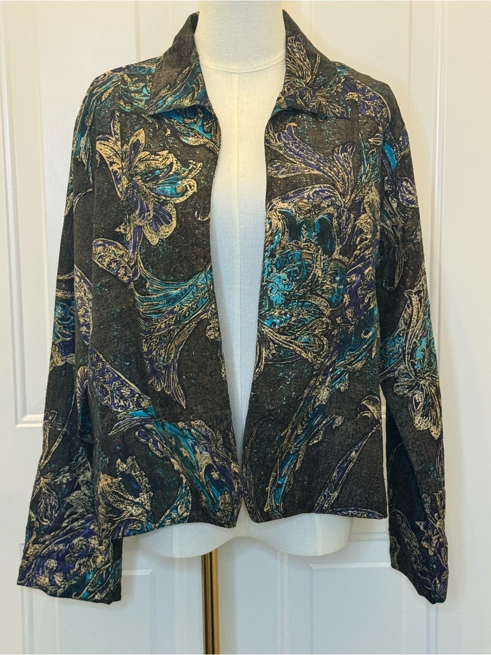 Chico’s 100% Silk Multi Colored Paisley Open Front Jacket Artsy Day/Evening Sz 2